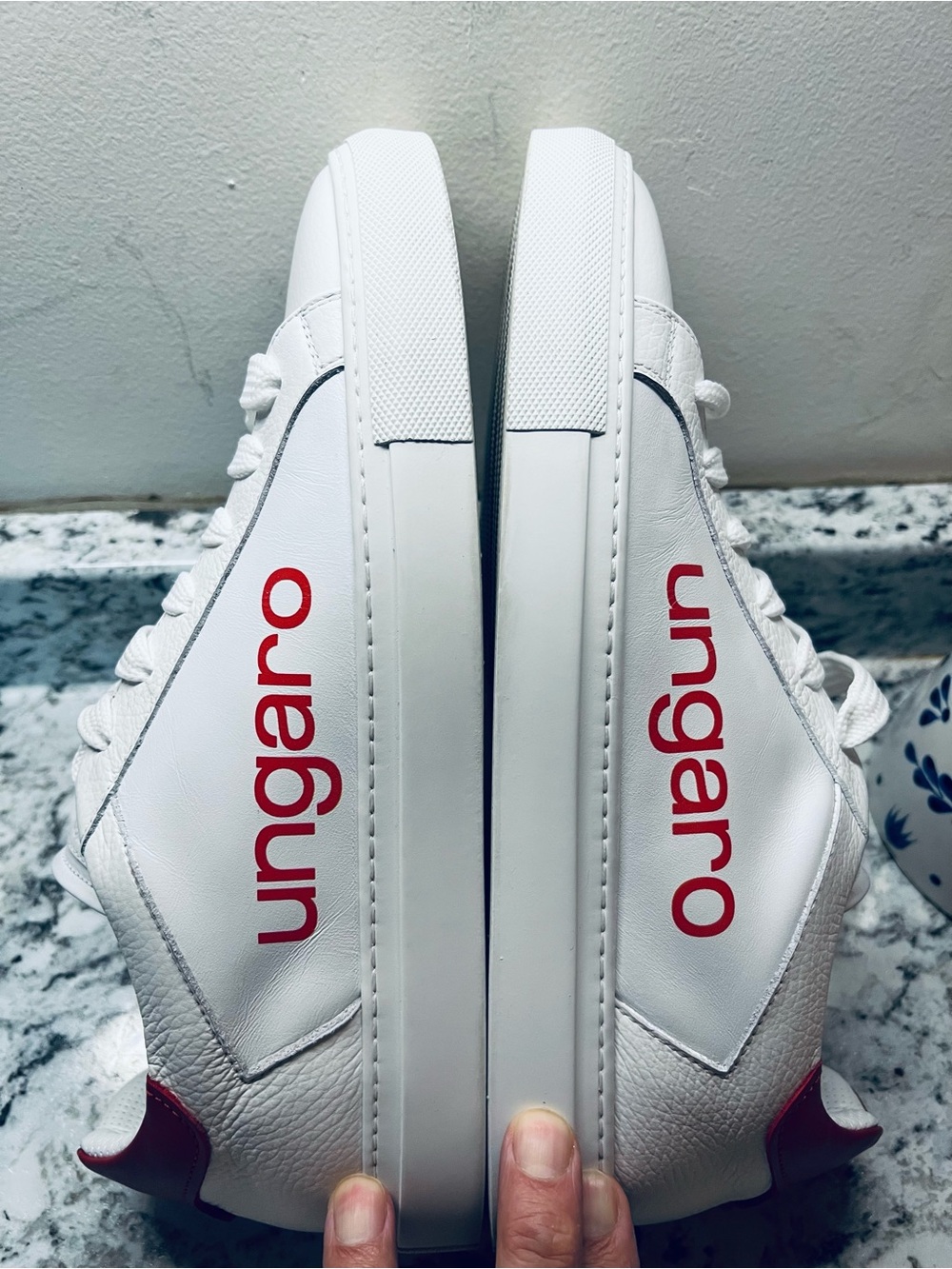 Emanuel Ungaro Men’s White & Red Low-Top Leather Sneakers Authentic 10 euro43